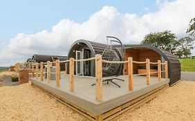 Laird Lodge 2
